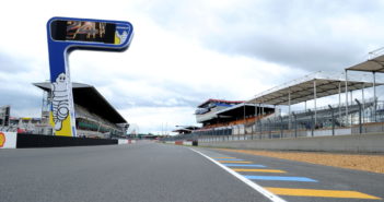 Circuit des 24 heures du Mans - Ligne droite des stands - ©autoetstyles.fr