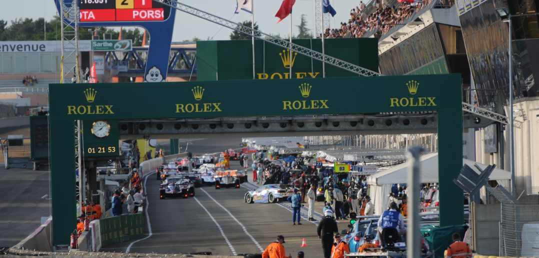 Les stands du circuit de la Sarthe lors de la 2e séance de qualifications des 24 Heures du Mans 2017