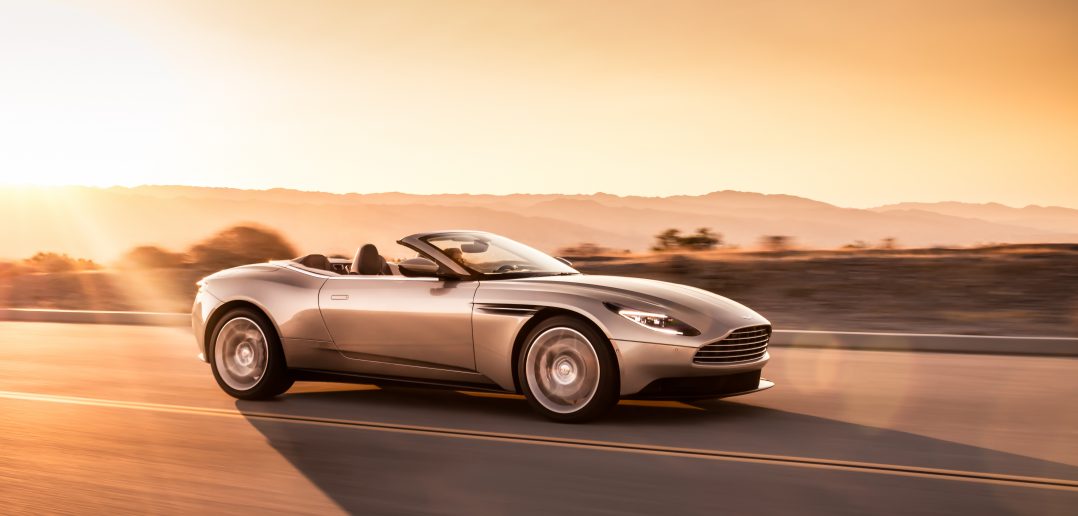 Aston Martin DB11 Volante de profil