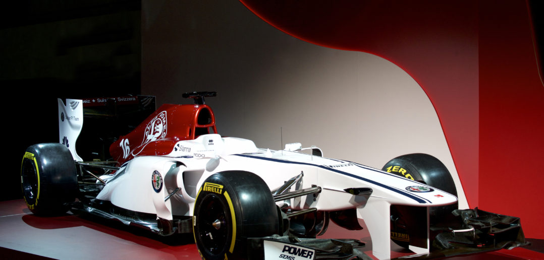 Formule 1 Alfa Romeo Sauber F1 Team de trois quart