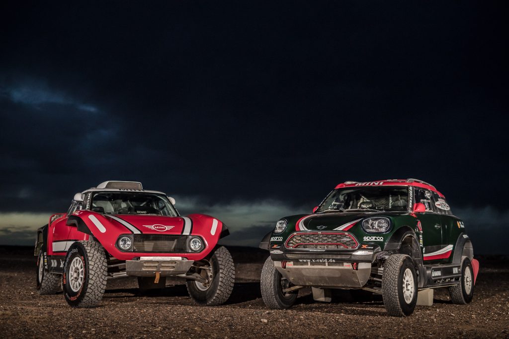 Les Mini John Cooper Works Buggy et Rally du team X-drive engagées dans le Dakar 2018